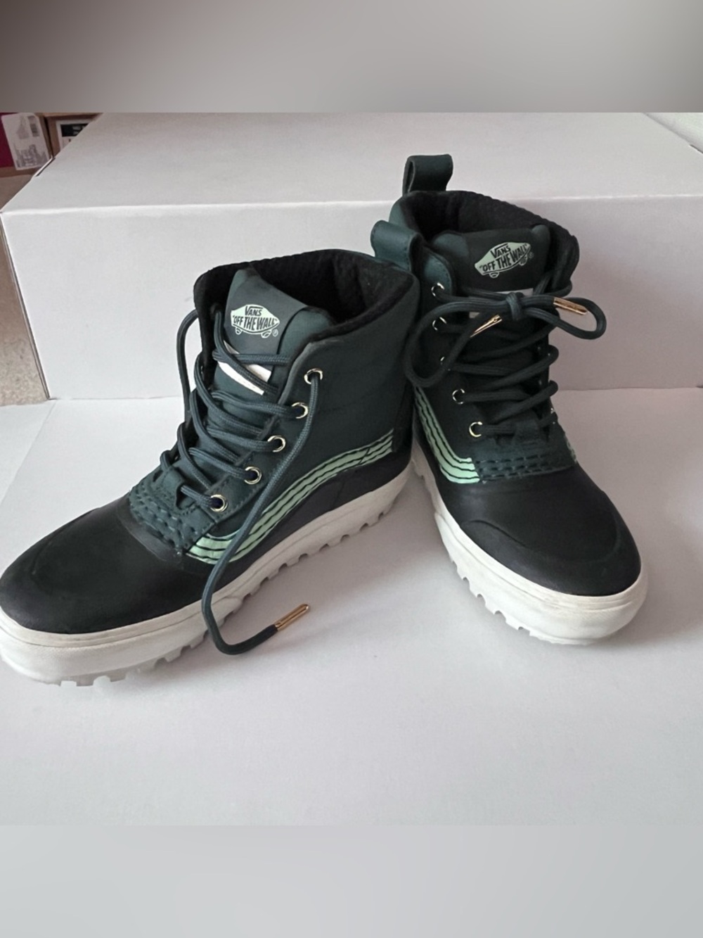 Vans MTE standard mid height waterproof Rain & Snow Boots
